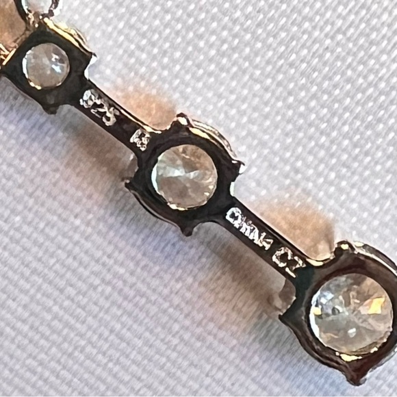 .925 Sterling Silver Three Stone CZ Prong Set 16” with 2" extender‎ NWOT - Picture 5 of 5